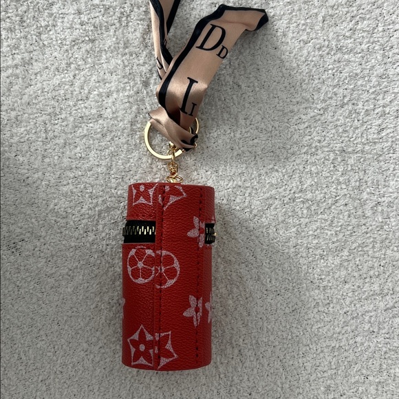 Red Keychain - Picture 2 of 2